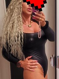 Hot Kiara, Senec, 39 years