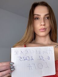 Lora, Bratislava - Staré Mesto, 19 rokov