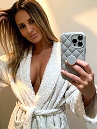 Zlata, Bratislava - Petržalka, 27 rokov