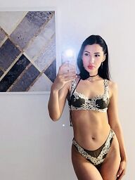 Emily, Bratislava - Karlova Ves, 27 rokov