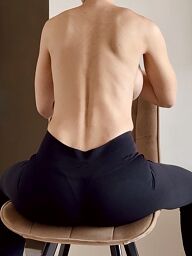 Secret Ema, Bratislava - Ružinov, 32 rokov