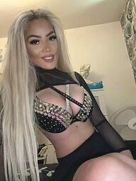 Nina, Nové Zámky, 23 rokov