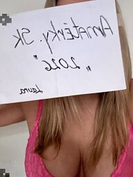 Laura, Trenčín, 33 rokov