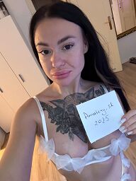 Amina, Bratislava - Karlova Ves, 19 rokov