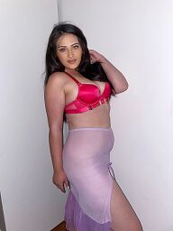 Nazan (23), Martin, ID:26851