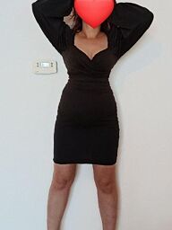 Lenka, Sala, 32 years