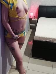 Aďa, Levice, 32 rokov