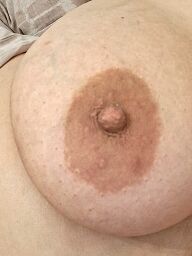 Lussy, Lučenec, 32 rokov