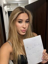 Liza, Bratislava - Vrakuňa, 23 rokov