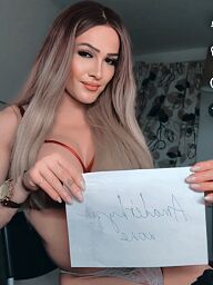 Nikkii Anál, Bratislava - Petrzalka, 28 years