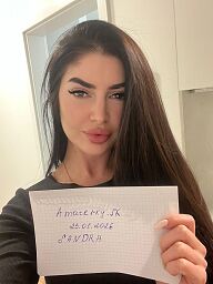 Sandra, Bratislava - Ružinov, 19 rokov