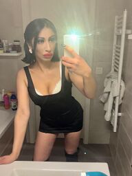 Sima, Bratislava - Stare Mesto, 32 years