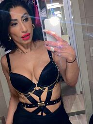 Sima, Bratislava - Stare Mesto, 32 years