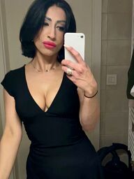 Sima, Bratislava - Stare Mesto, 32 years