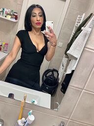 Sima, Bratislava - Stare Mesto, 32 years