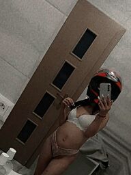 Kiara, Ilava, 19 years