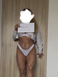 Hot Desire, Bratislava - Ružinov, 39 rokov