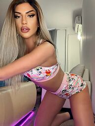 Chloe Trans, Nové Zámky, 23 rokov