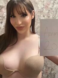 Queen Sophie, Bratislava - Staré Mesto, 21 rokov