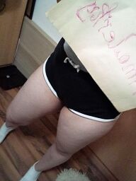 Prsnatá Sandra, Bratislava - Staré Mesto, 27 rokov