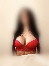 Viktória, Bratislava - Nové Mesto, 24 rokov