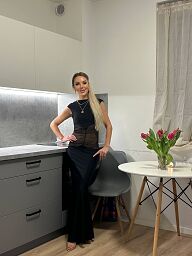 Nirvana, Bratislava - Karlova Ves, 33 rokov