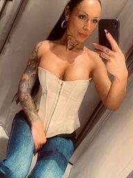 Jeny Cz, Bratislava - Rača, 29 rokov