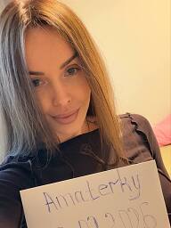 Mia, Nitra, 21 years