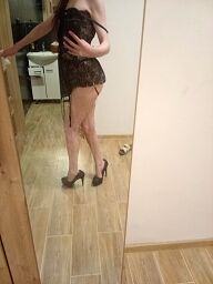 Candy, Levice, 34 rokov