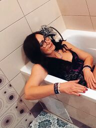 Nela Anál, Trenčín, 47 rokov