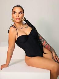 Chavely, Bratislava - Staré Mesto, 28 rokov