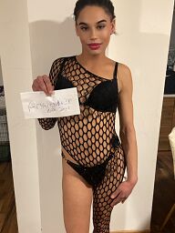 Viki Shemale, Dunajská Streda, 18 rokov