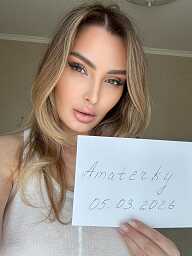 Karolina, Bratislava - Nové Mesto, 24 rokov