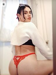 Shemale Viki, Dunajská Streda, 18 rokov