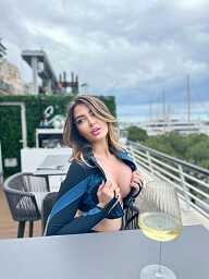 Karolina, Bratislava - Nové Mesto, 24 rokov