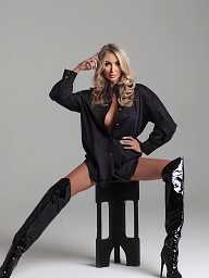 Karolina, Bratislava - Nové Mesto, 24 rokov