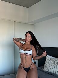 Nikola, Kosice - Dargovskych Hrdinov, 19 years