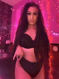 Trans Melody, Nitra, 22 years