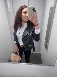 Sára Cz, Bratislava - Ružinov, 25 rokov