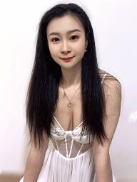 Ázijské Dievča, Nitra, 31 rokov