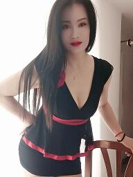 Lisa, Bratislava - Staré Mesto, 27 rokov