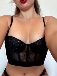 Tina Tantra, Bratislava - Karlova Ves, 24 rokov