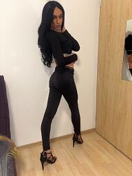 Laura (18), Bratislava - Stare Mesto, ID:31998