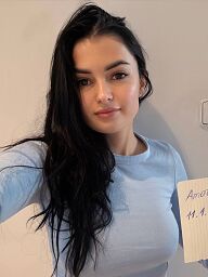 Kristy, Nitra, 23 rokov