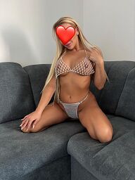 Anita Sk, Bratislava - Nové Mesto, 29 rokov