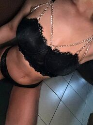 Lenka Nuru, Nitra, 24 rokov