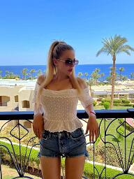 Mirka, Bratislava - Karlova Ves, 22 rokov