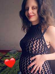 Dzsenifer, Komárno, 21 rokov