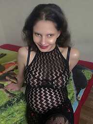 Dzsenifer, Komárno, 21 rokov