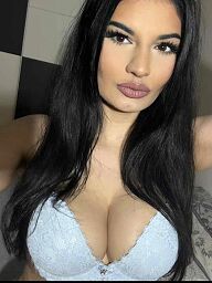 Nikol, Bratislava - Ružinov, 24 rokov